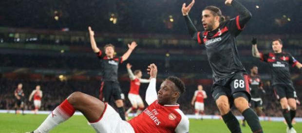 Welbeck con un penal fantasma, encaminó la llave. Express.co.uk. Welbeck con un penal fantasma, encaminó la llave. Express.co.uk.