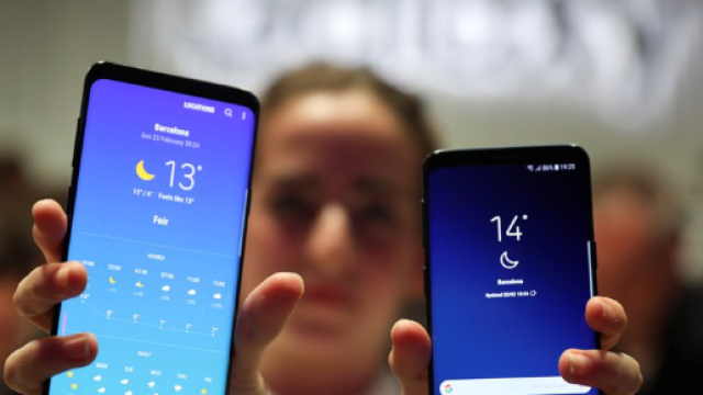 Galaxy S9 vs iPhone X: Samsung's latest takes on Apple's best ... - abs-cbn.com