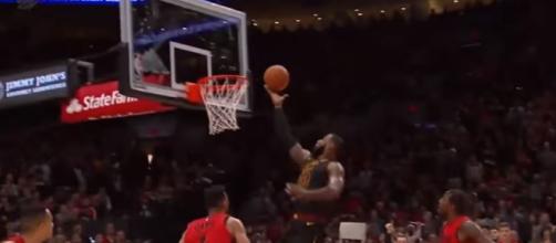 LeBron James sixth active player with 400 double-doubles against Portland trailblazers March 15, 2018.