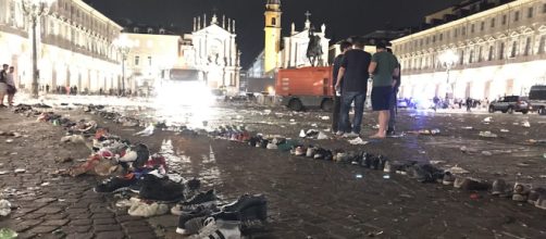 Le foto di piazza San Carlo a Torino dopo il falso allarme durante ... - ilpost.it