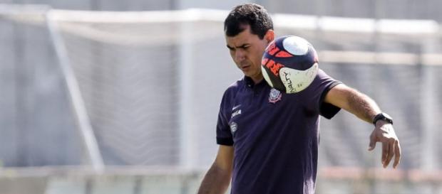 Carille deve ter reforço em sua equipe. Carille deve ter reforço em sua equipe.