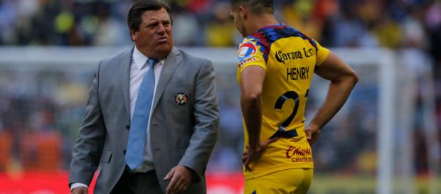 El técnico americanista fue muy duro en sus palabras con Henry. El técnico americanista fue muy duro en sus palabras con Henry.