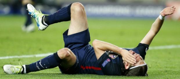 Filipe Luis K.O. para el resto de la temporada Filipe Luis K.O. para el resto de la temporada