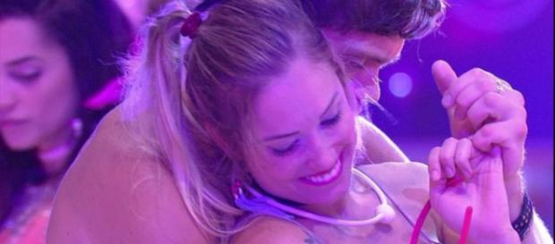 Jéssica e Paula estão no ‘Castigo do Monstro’. (foto reprodução). Jéssica e Paula estão no ‘Castigo do Monstro’. (foto reprodução).