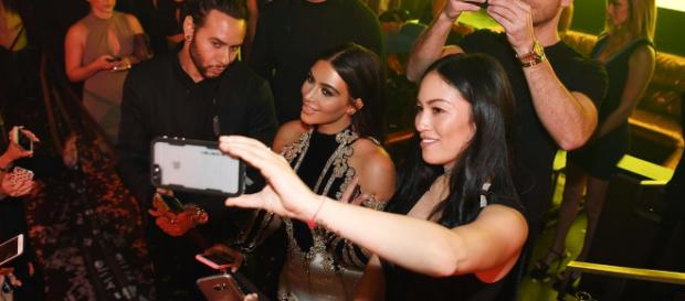 La ex asistente de Kim Kardashian está pegando fuerte La ex asistente de Kim Kardashian está pegando fuerte