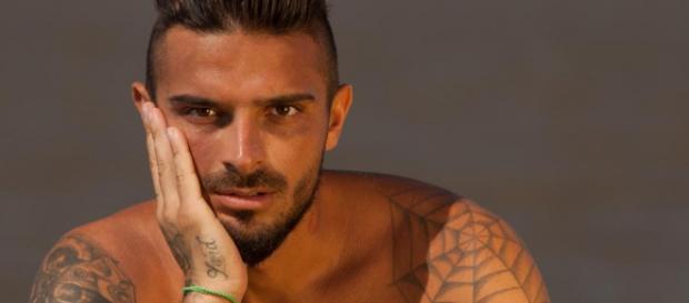 Julien Tanti se confie et annonce vouloir arrêter Les Marseillais ! Julien Tanti se confie et annonce vouloir arrêter Les Marseillais !