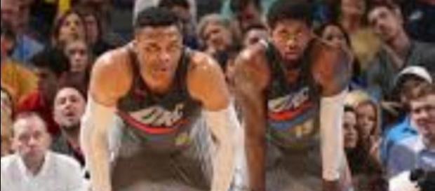 Russel Westbrook et Paul George Russel Westbrook et Paul George