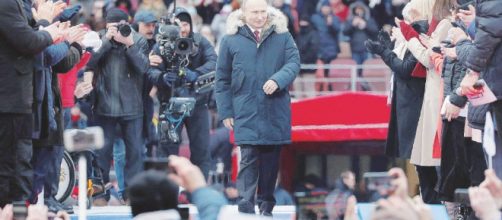 Putin è stato rieletto presidente per la quarta volta.