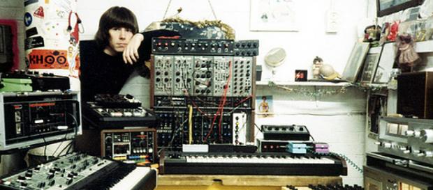 El nuevo álbum de Carter lleva como título "Chemistry Lessons Volume One" El nuevo álbum de Carter lleva como título "Chemistry Lessons Volume One"