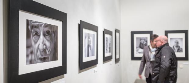 Exposición Arte y Fotos contra el Sida. | Gabino Cisneros. Fotografía - blogspot.com Exposición Arte y Fotos contra el Sida. | Gabino Cisneros. Fotografía - blogspot.com