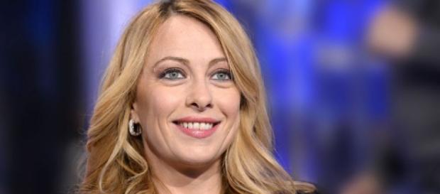 Giorgia Meloni è fortemente critica del trattato di Caen. Giorgia Meloni è fortemente critica del trattato di Caen.