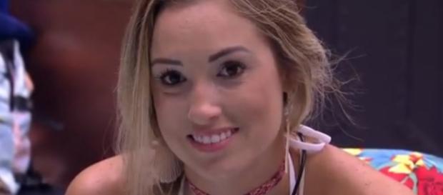 Jéssica tenta consolar Patrícia com frase motivacional e vira meme ... - com.br Jéssica tenta consolar Patrícia com frase motivacional e vira meme ... - com.br