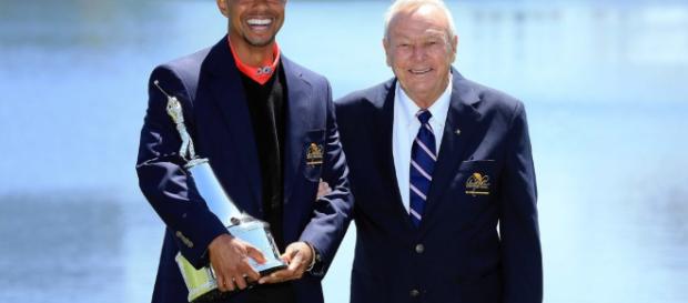 Tiger y Arnie en 2013 después de su octava victoria en Bay Hill Tiger y Arnie en 2013 después de su octava victoria en Bay Hill