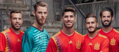 Selección española: España discute sus colores y suspende la ... - elpais.com