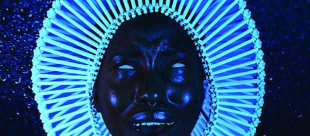 Conoce a la modelo detrás de la convincente portada del tercer álbum de estudio de Childish Gambino: Awaken, My Love Conoce a la modelo detrás de la convincente portada del tercer álbum de estudio de Childish Gambino: Awaken, My Love