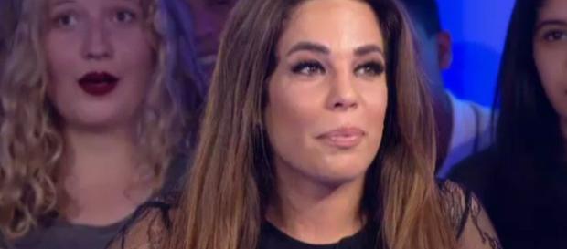 Kim Glow : l'exhibo est de retour ! - public.fr Kim Glow : l'exhibo est de retour ! - public.fr