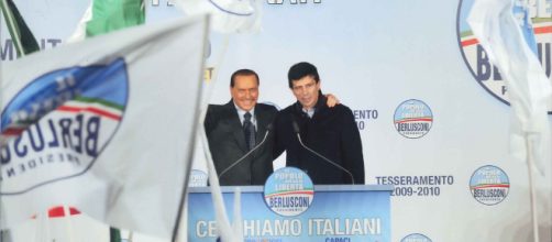 Berlusconi gobernará Italia a la sombra