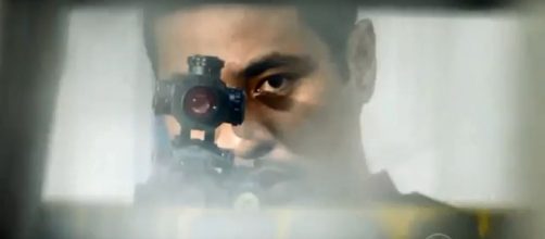 Beulah Koale makes his shot as Junior Reigns on this week's episode of "Hawaii Five-O." [image source: Promopreviews/YouTube screenshot]