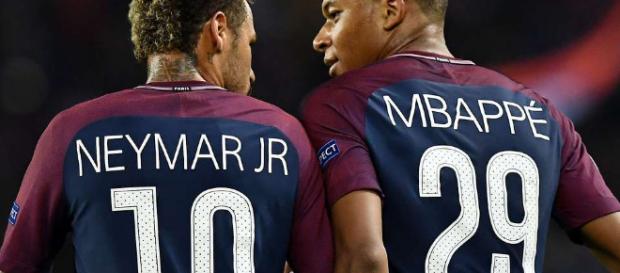 Kylian Mbappe se lesiona y enciende las alarmas Kylian Mbappe se lesiona y enciende las alarmas
