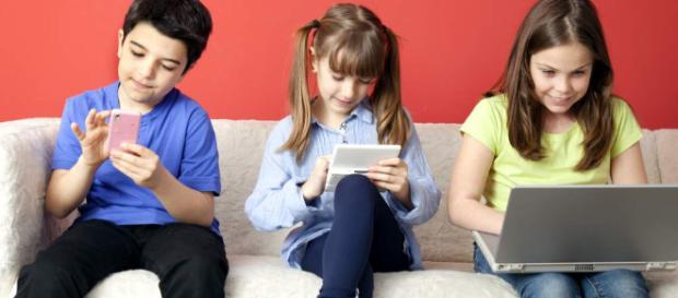 Regula el uso del Internet a los niños Regula el uso del Internet a los niños