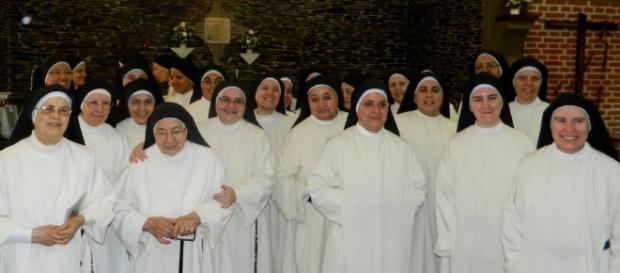 Monjas levantan quejas al sentirse como esclavas ante los ovispos Monjas levantan quejas al sentirse como esclavas ante los ovispos