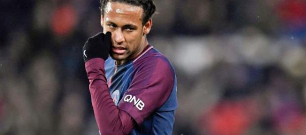 Neymar tiene varios pretendientes Neymar tiene varios pretendientes