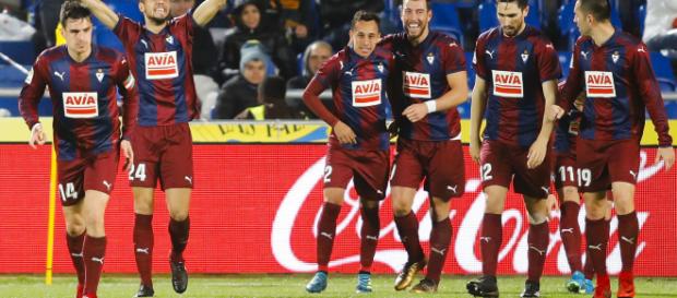 SD Eibar pasó de ser el típico equipo a fondo de tabla, a pasar a pelear puestos europeos SD Eibar pasó de ser el típico equipo a fondo de tabla, a pasar a pelear puestos europeos