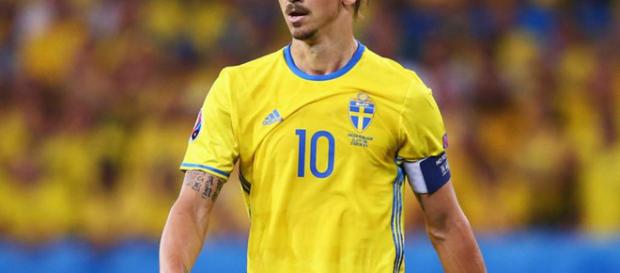 Zlatan Ibrahimovic está considerando volver al equipo nacional de Suecia Zlatan Ibrahimovic está considerando volver al equipo nacional de Suecia