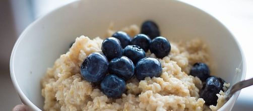 Oatmeal is high in fiber [Image: iha31/pixabay.com]