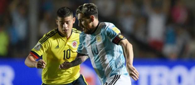 James e Leo, com as camisas da seleção. (foto reprodução). James e Leo, com as camisas da seleção. (foto reprodução).