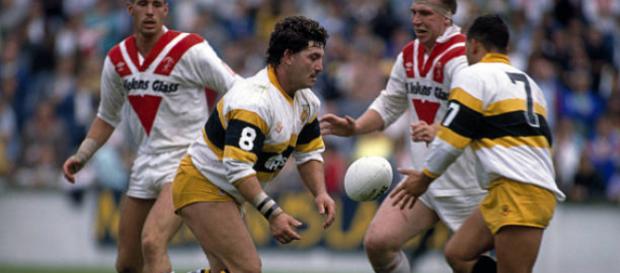 Kevin Ward in action for Castleford against the club he would later join - St Helens. Image Source - gettyimages.ca Kevin Ward in action for Castleford against the club he would later join - St Helens. Image Source - gettyimages.ca