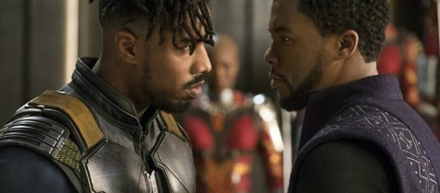 Killmonger frente a frente a la pantera negra Killmonger frente a frente a la pantera negra
