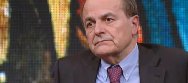 Pierluigi Bersani analizza la sconfitta della sinistra alle elezioni Pierluigi Bersani analizza la sconfitta della sinistra alle elezioni