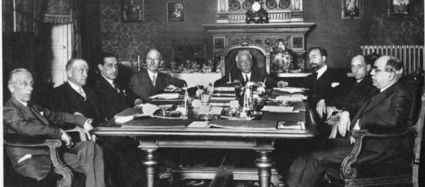 Segunda República Española, el gobierno provisional. Segunda República Española, el gobierno provisional.