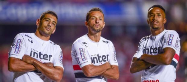 Tricolor enfrenta o São Caetano com transmissão ao vivo Tricolor enfrenta o São Caetano com transmissão ao vivo