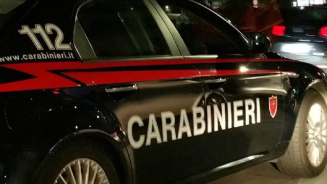 Ruba auto a Montesilvano, forza posto di blocco e sperona i ... - ilpescara.it