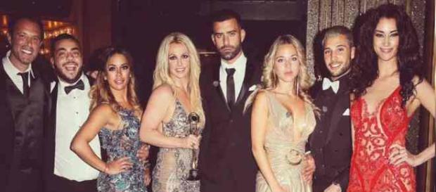Quand Les Anges 10 rencontrent la chanteuse américaine Britney Spears Quand Les Anges 10 rencontrent la chanteuse américaine Britney Spears