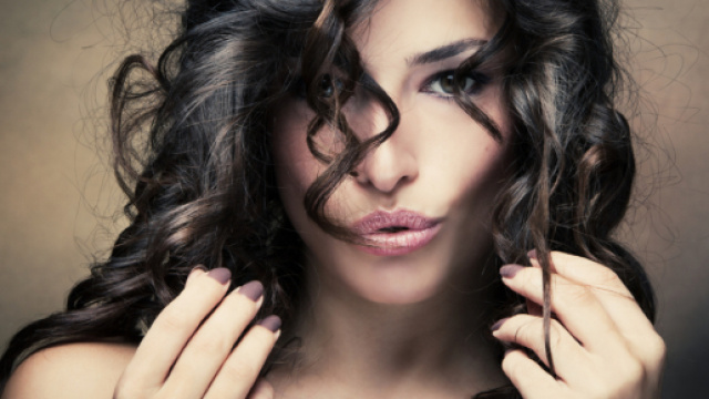 Séduction : des signes qui en disent long - bfmtv.com