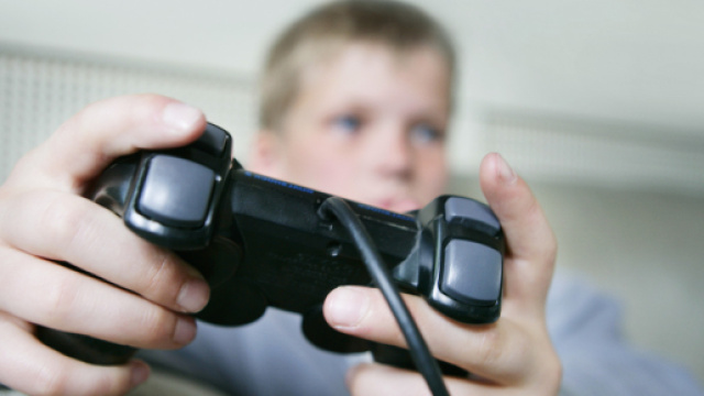 Stati Uniti: bimbo di 9 anni uccide la sorellina per un videogame - Huffington Post