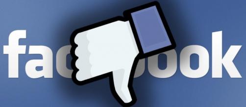 Facebook crolla a Wall Street, lo scandalo pesa - giornalistitalia.it