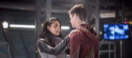 The Flash Barry and Iris GIFs | POPSUGAR Entertainment - popsugar.com