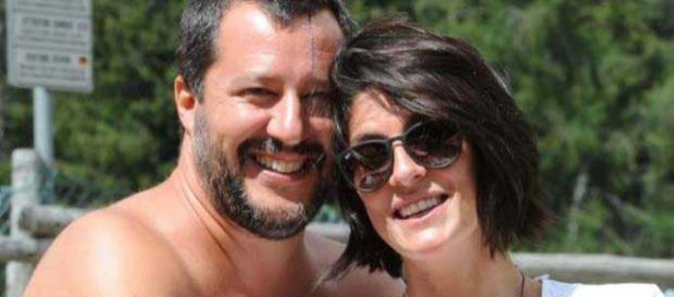 Elisa Isoardi: 'Ecco cosa significa per me stare nell'ombra di Matteo Salvini' Elisa Isoardi: 'Ecco cosa significa per me stare nell'ombra di Matteo Salvini'