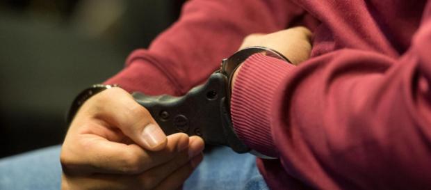 Hussein K. und der verräterische Eckzahn | GMX.CH - gmx.ch Hussein K. und der verräterische Eckzahn | GMX.CH - gmx.ch