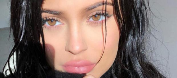 Kylie Jenner hunde Snapchat con un solo tuit - revistagq.com Kylie Jenner hunde Snapchat con un solo tuit - revistagq.com