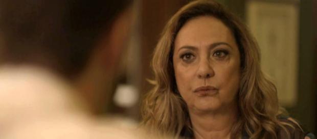 Nadia trai Odair com quem você nem imagina. (foto reprodução). Nadia trai Odair com quem você nem imagina. (foto reprodução).