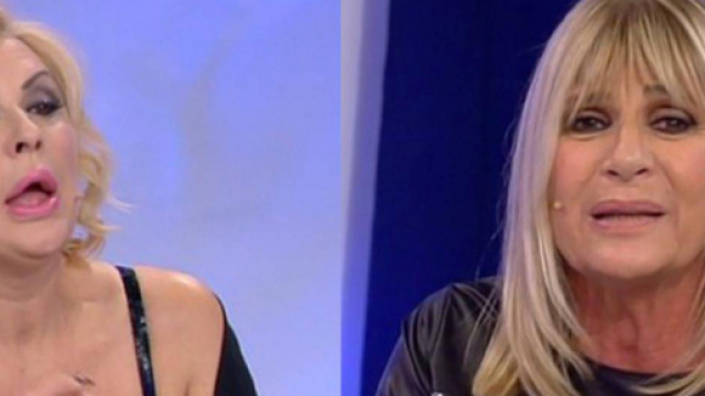 La Cipollari sempre più agguerrita.