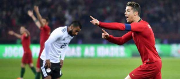 Cristiano Ronaldo foi protagonista na partida de seleções Cristiano Ronaldo foi protagonista na partida de seleções