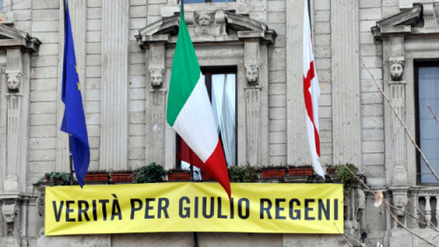 Cartellone richiedente verit&agrave; per Giulio Regeni