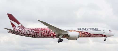 Qantas 787 Dreamliner landing after a test flight. - [royalscottking via Flickr]