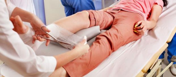 Ankle Surgery Recovery - The Ultimate Guide | (I'm broken /pinterest) Ankle Surgery Recovery - The Ultimate Guide | (I'm broken /pinterest)